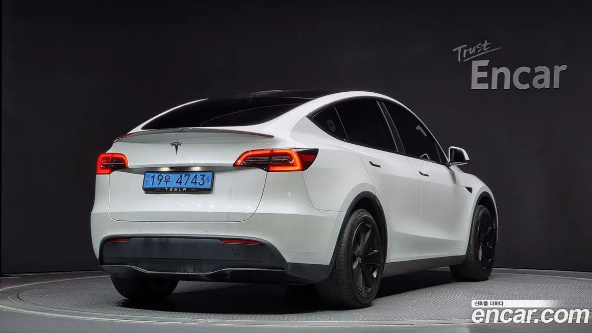 Tesla Model Y 2021 из KR, фото 2