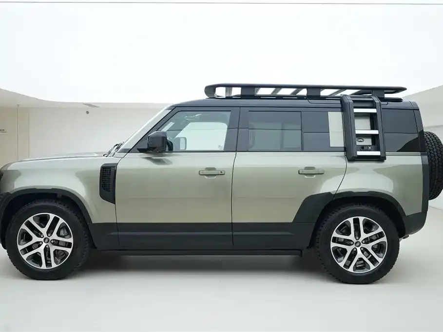 Land Rover Defender 2023 из CN, фото 3
