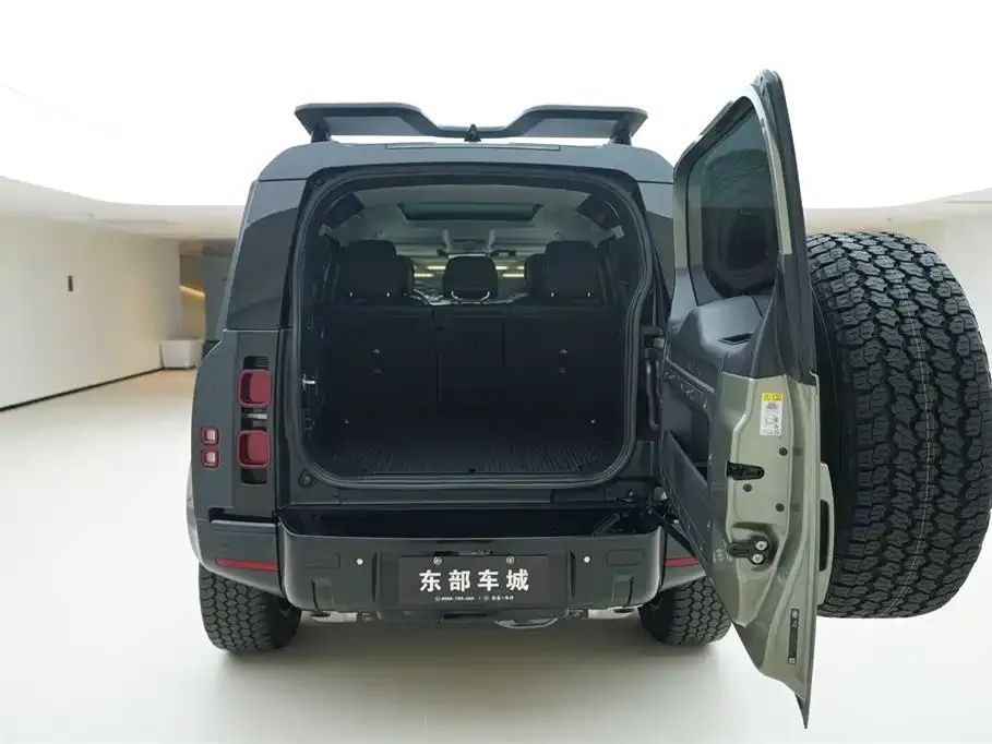 Land Rover Defender 2023 из CN, фото 6