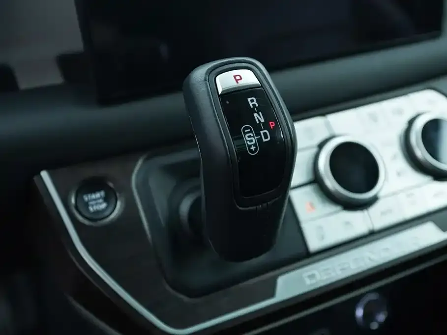 Land Rover Defender 2023 из CN, фото 9