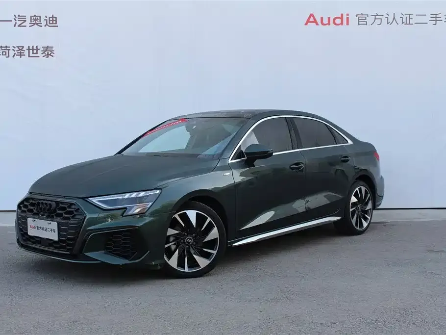 Audi A3 2023 из CN, фото 1