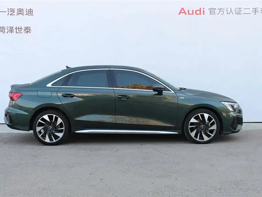 Audi A3 2023 из CN, фото 3