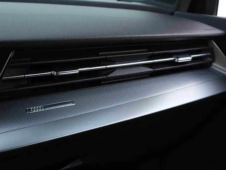 Audi A3 2023 из CN, фото 9
