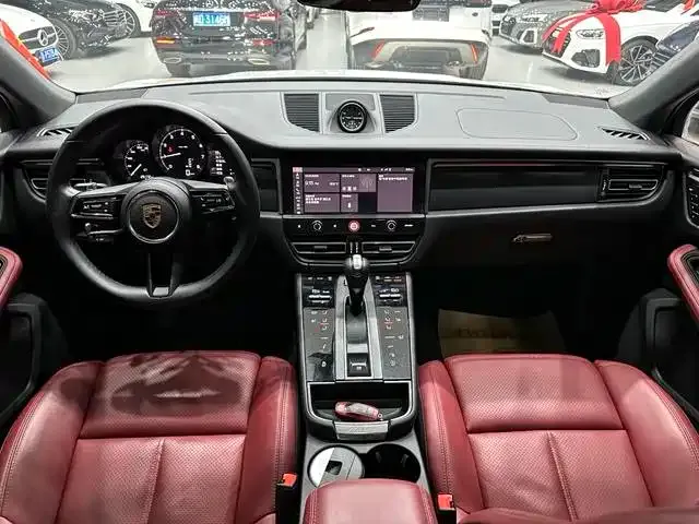 Porsche Macan 2023 из CN, фото 4