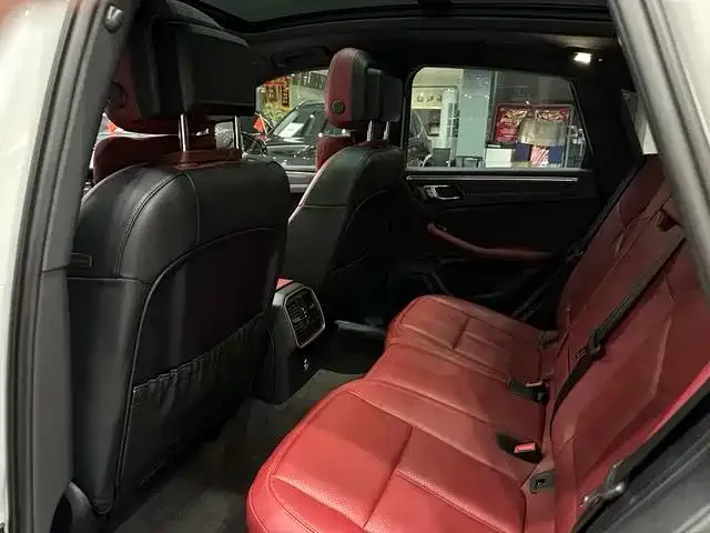 Porsche Macan 2023 из CN, фото 9