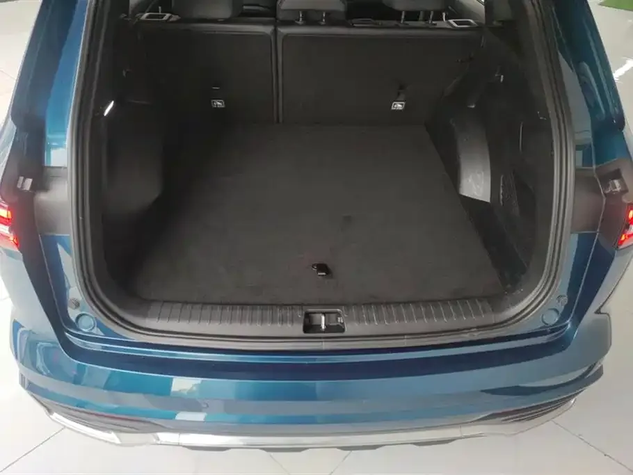 Geely Xingyue L 2022 из CN, фото 4
