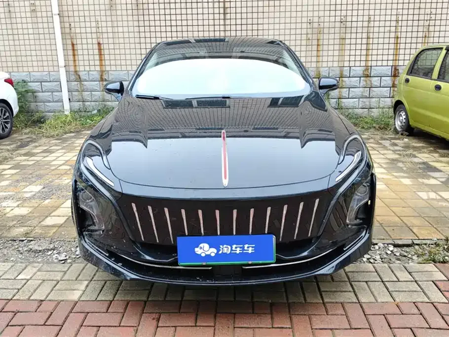 Hongqi E-QM5 — фото 2