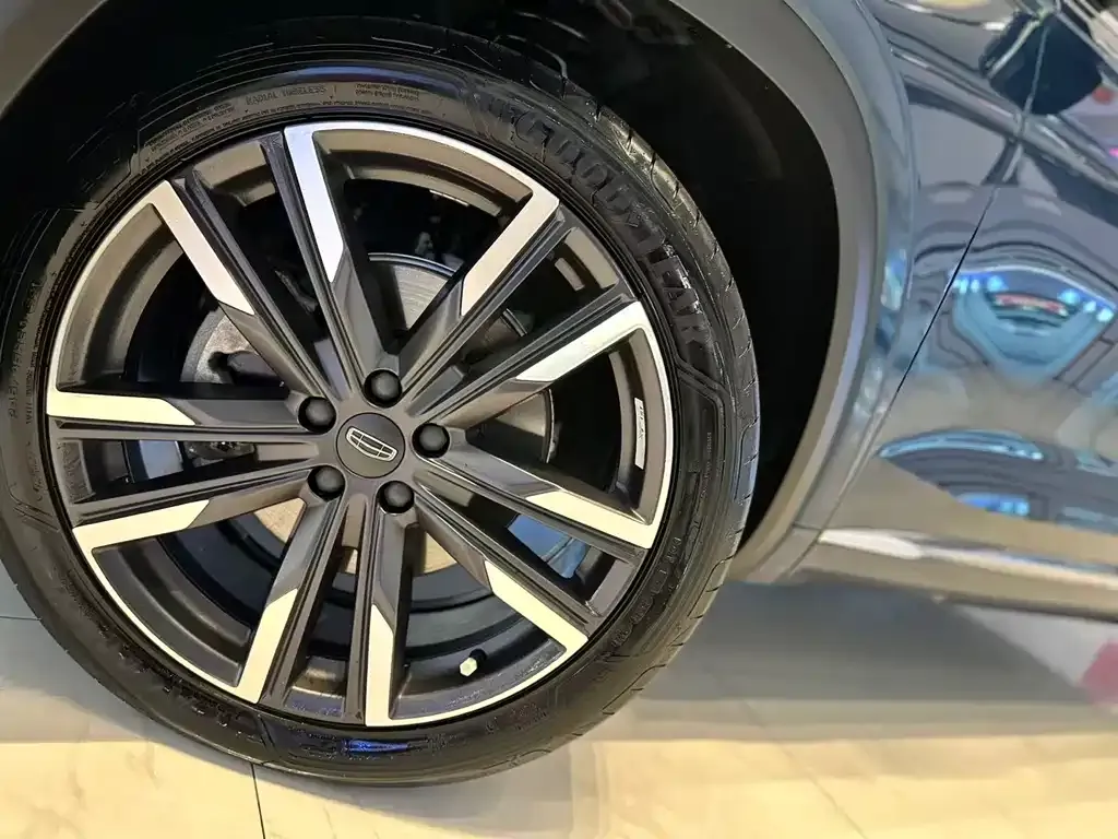 Geely Xingyue L 2023 из CN, фото 4