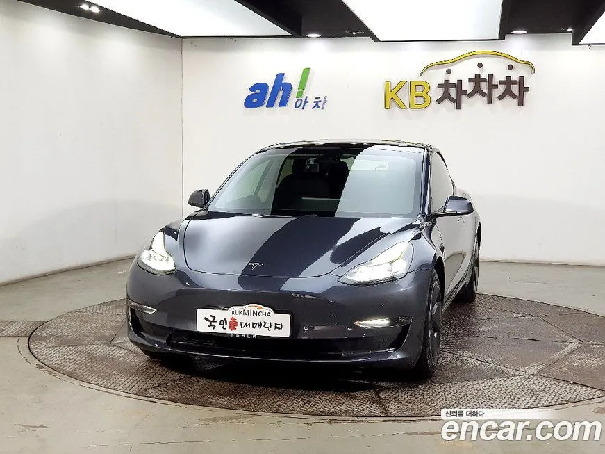 Tesla Model 3 2021 из KR, фото 2
