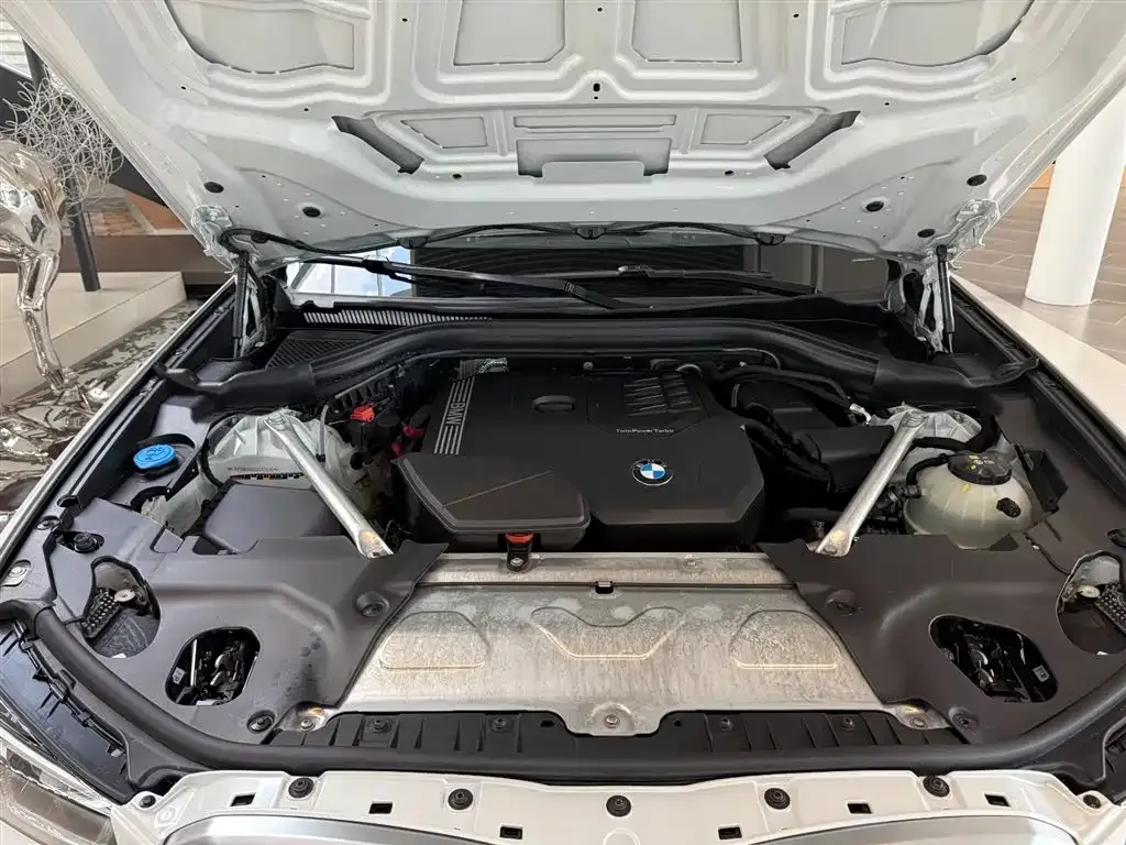 BMW X3 — фото 2
