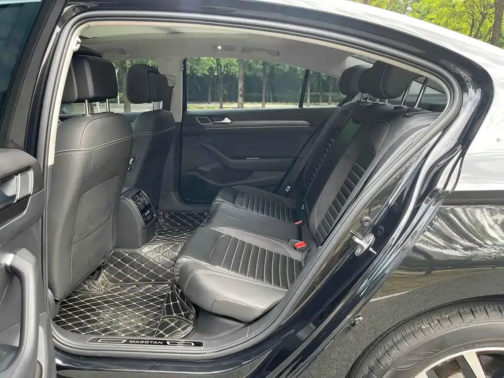 Volkswagen Magotan 2022 из CN, фото 5