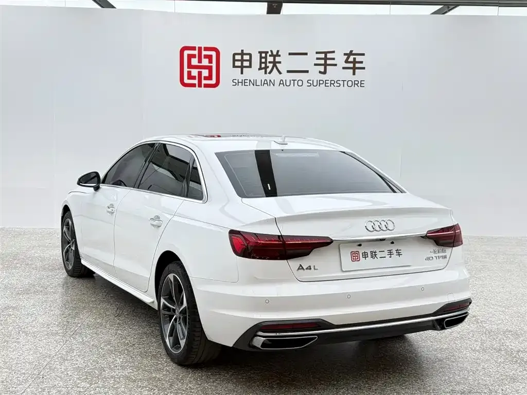 Audi A4L 2021 из CN, фото 3