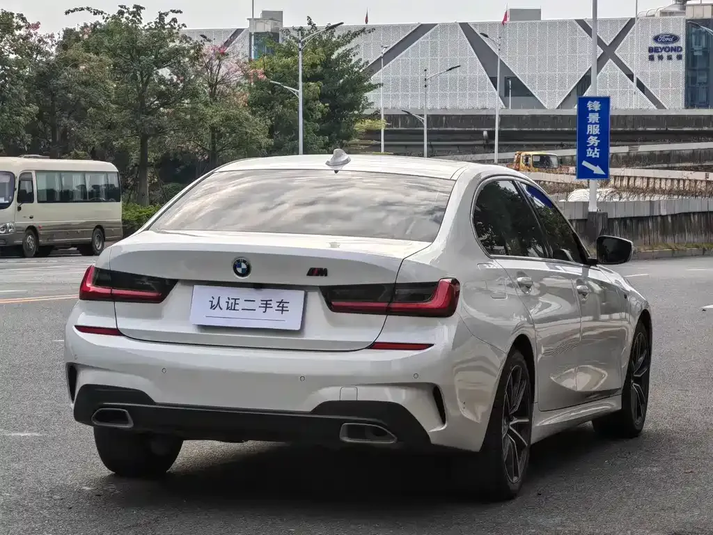 BMW 3 Series 2022 из CN, фото 4