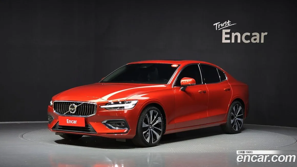 Volvo S60 2023 из KR, фото 1