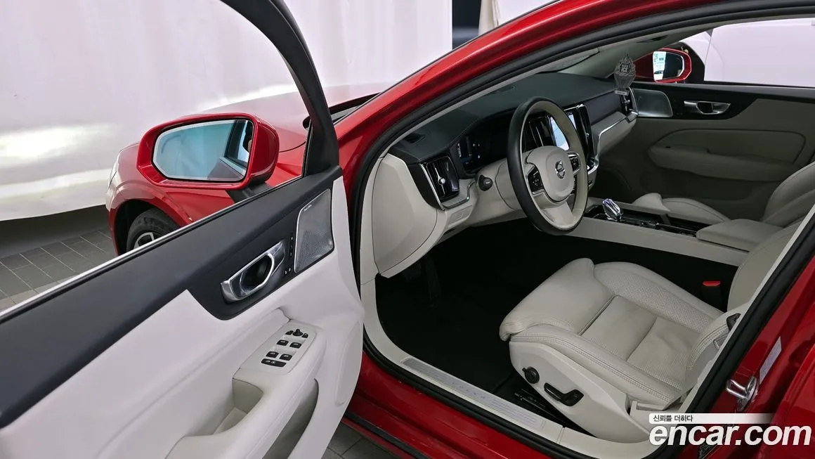 Volvo S60 2023 из KR, фото 10