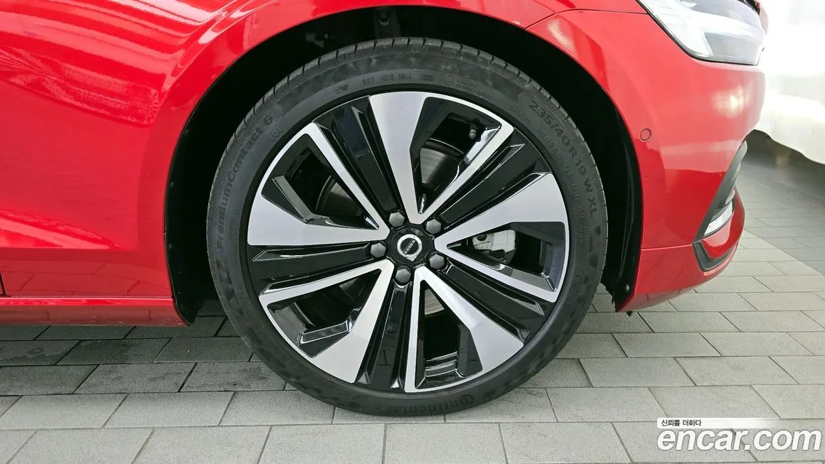 Volvo S60 2023 из KR, фото 5