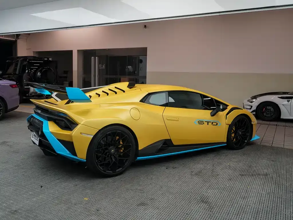 Lamborghini Huracan 2022 из CN, фото 7
