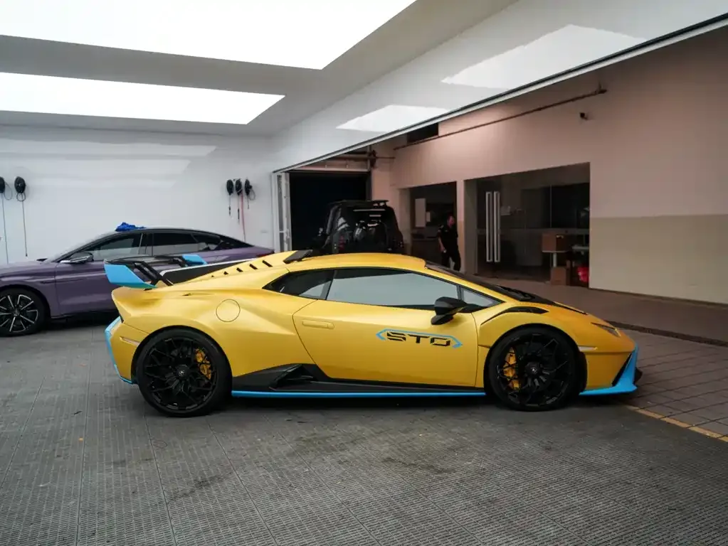 Lamborghini Huracan 2022 из CN, фото 8