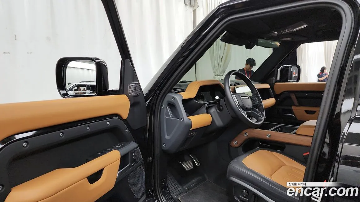 Land Rover Defender 2024 из KR, фото 10
