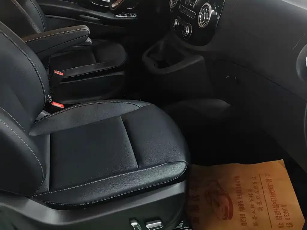 Mercedes-Benz Vito 2022 из CN, фото 8