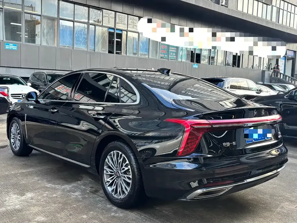 Hongqi H5 — фото 7
