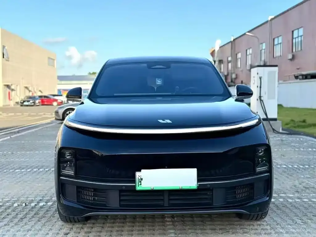 Li Auto L8 2023 из CN, фото 2
