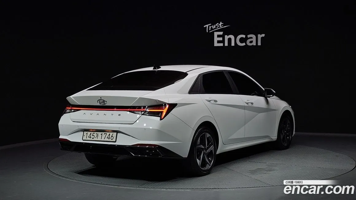 Hyundai AVANTE — фото 2