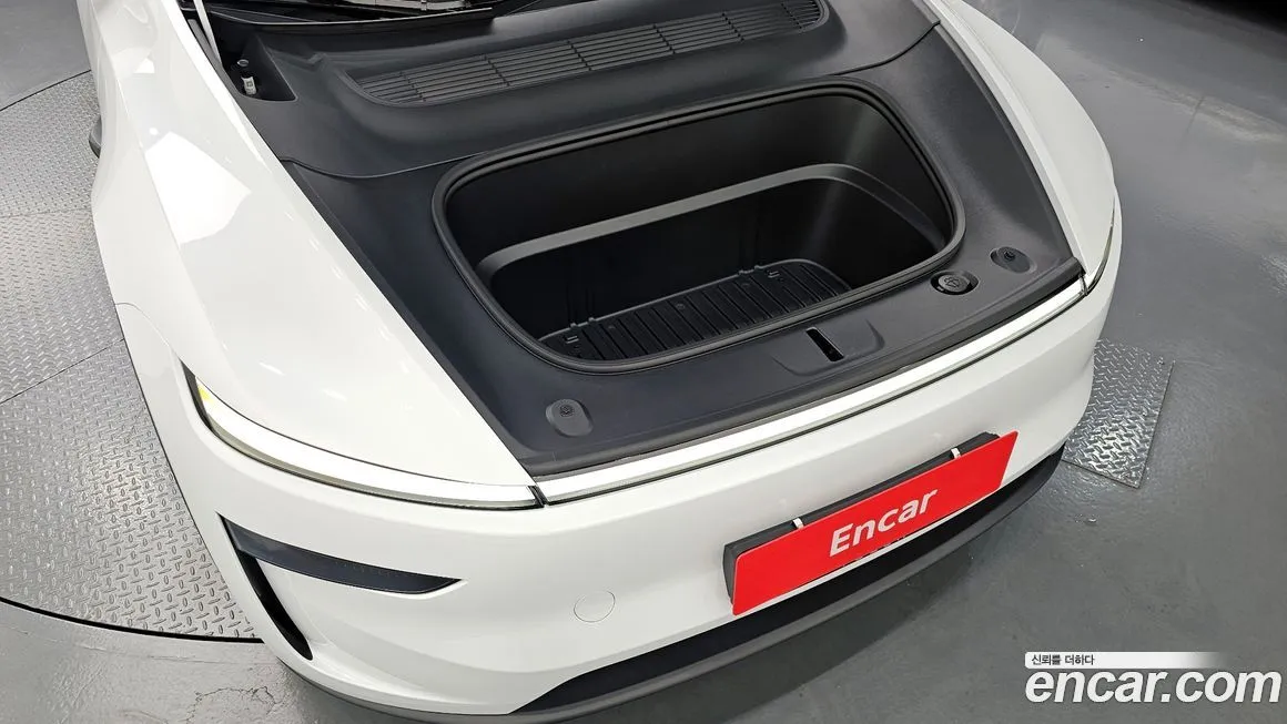 Tesla Model Y 2025 из KR, фото 6