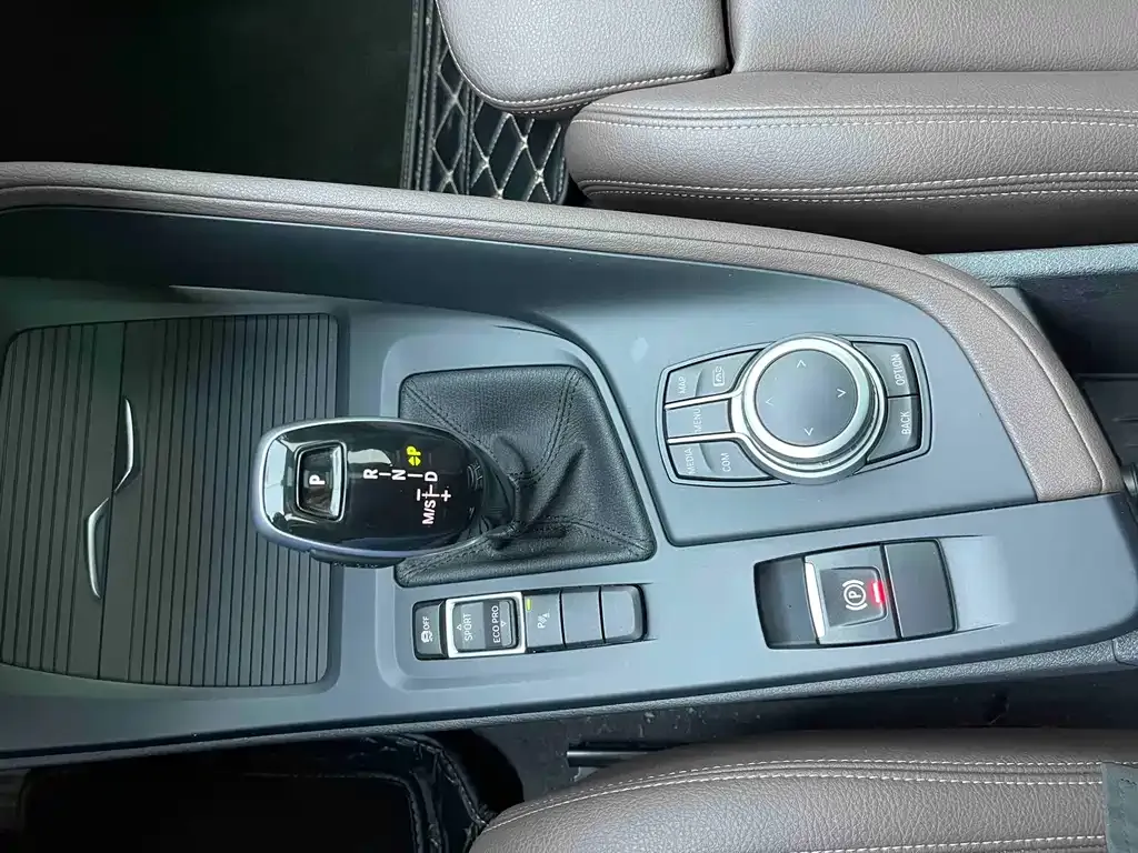 BMW X1 2022 из CN, фото 10