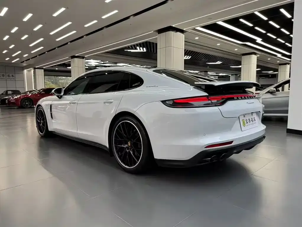 Porsche Panamera — фото 2