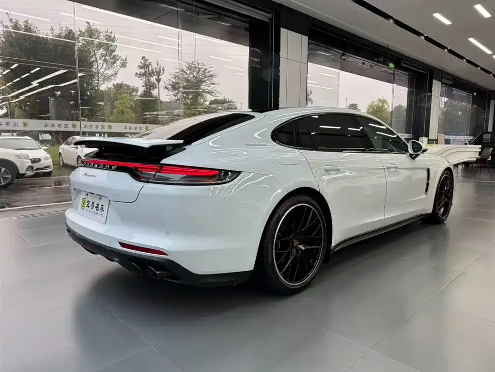 Porsche Panamera — фото 3