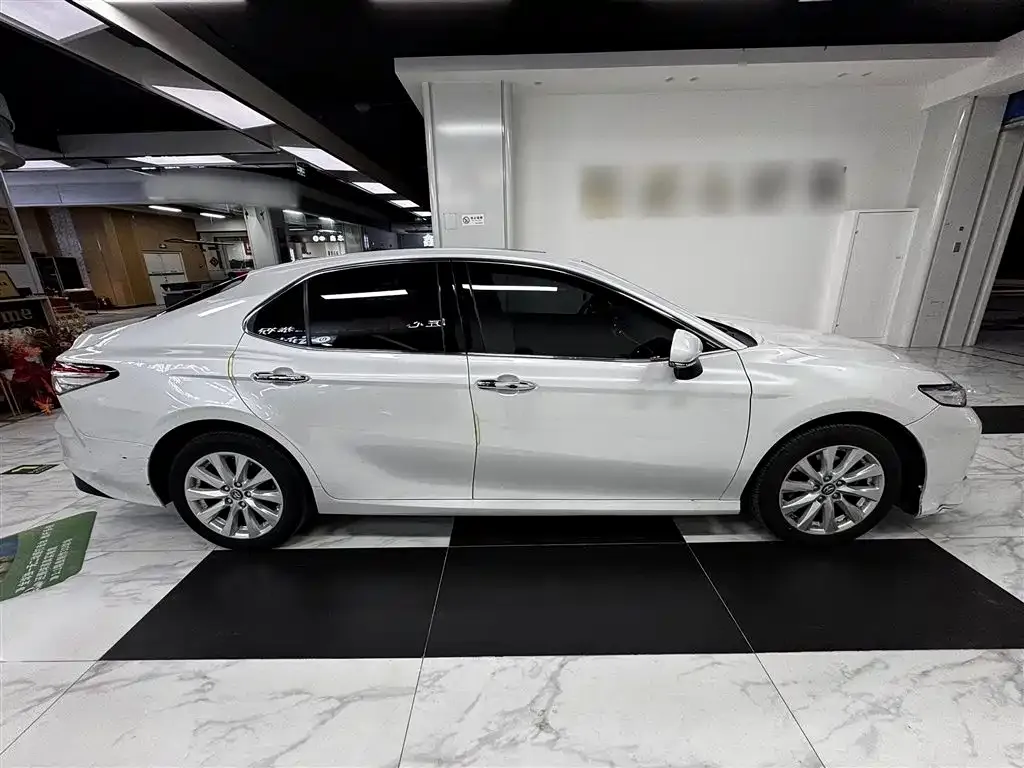 Toyota Camry 2021 из CN, фото 5