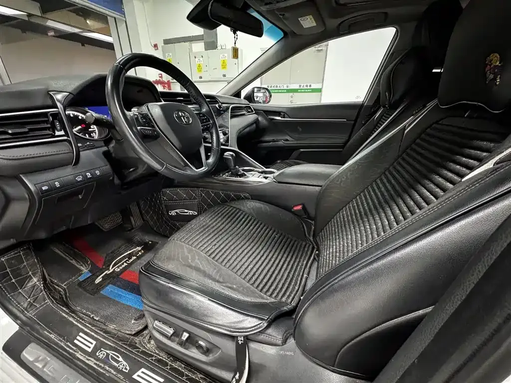 Toyota Camry 2021 из CN, фото 9