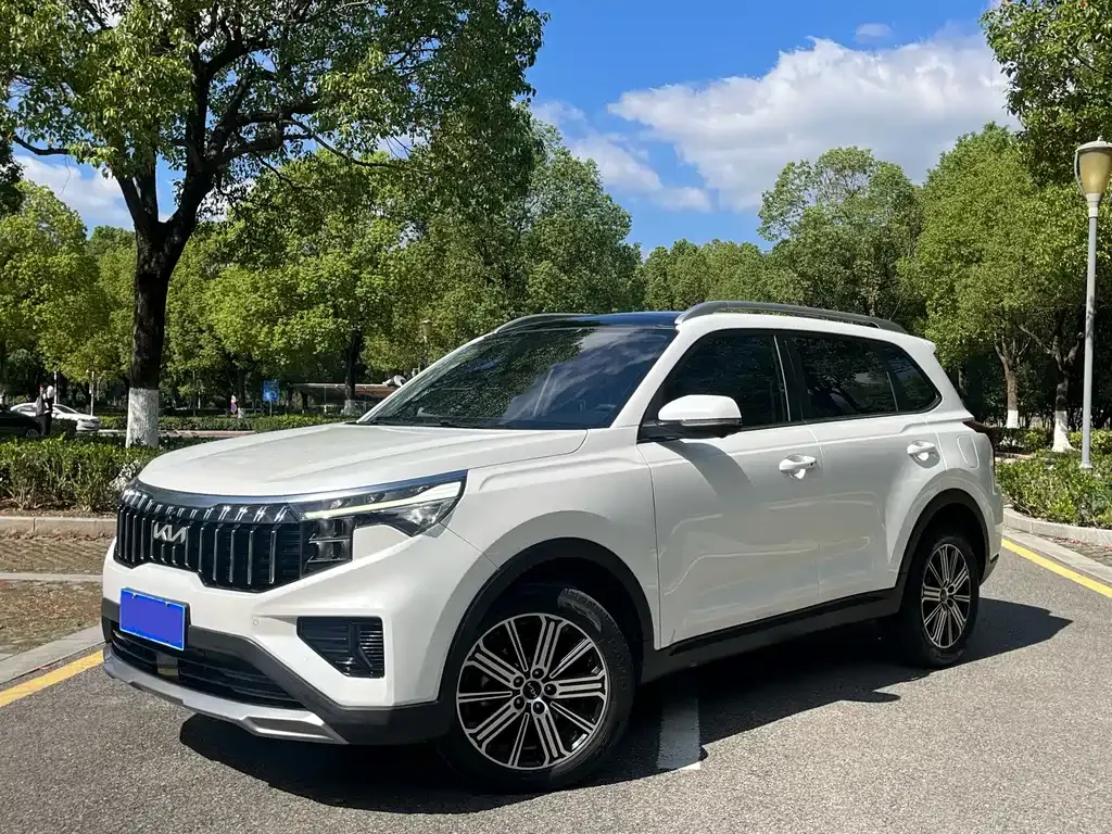 Kia Sportage — фото 1