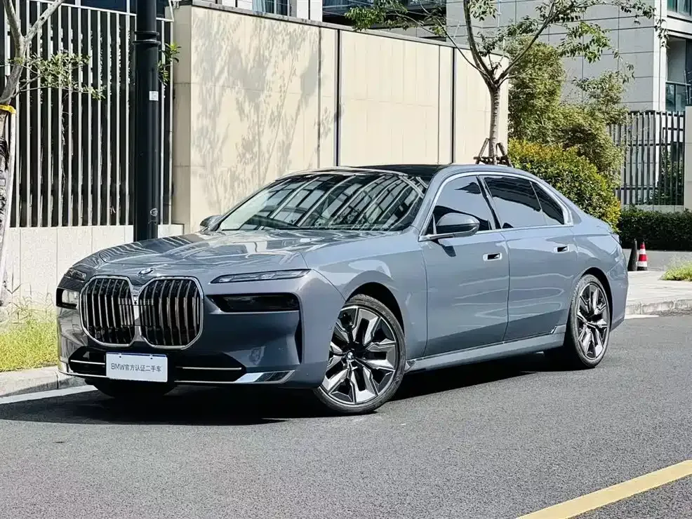 BMW 7 Series 2025 из CN, фото 1