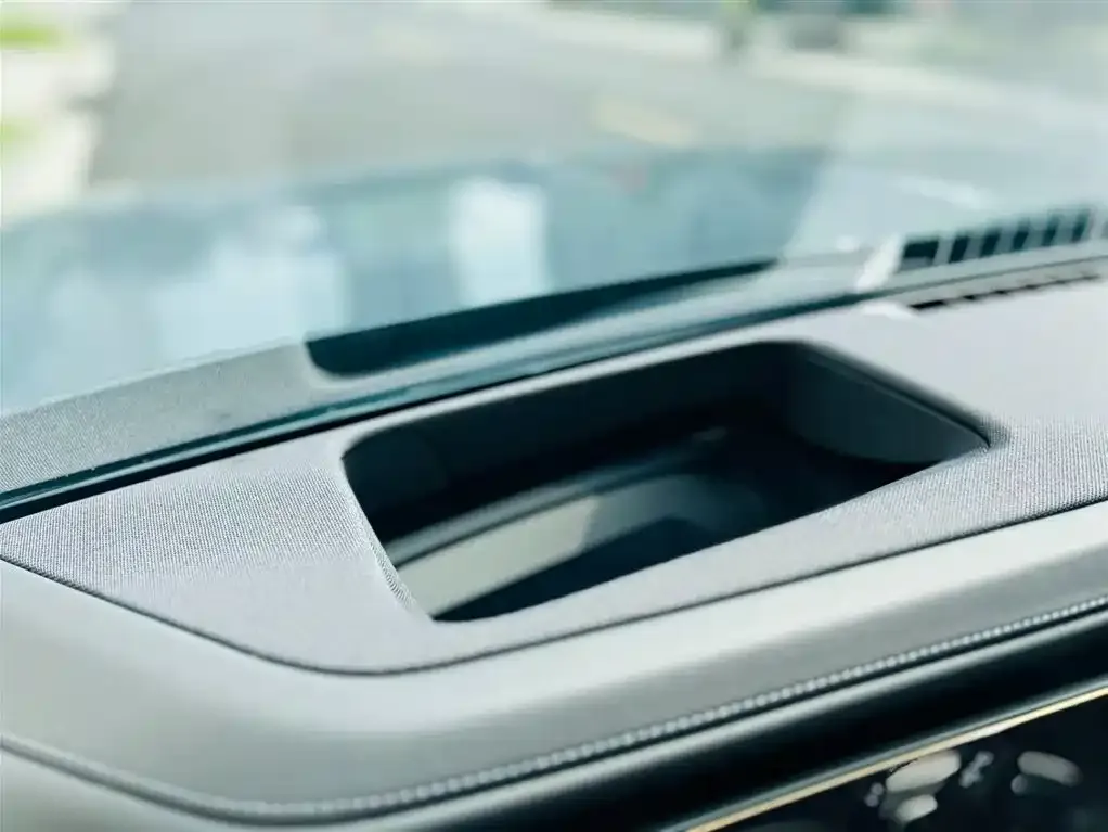 BMW 7 Series 2025 из CN, фото 10
