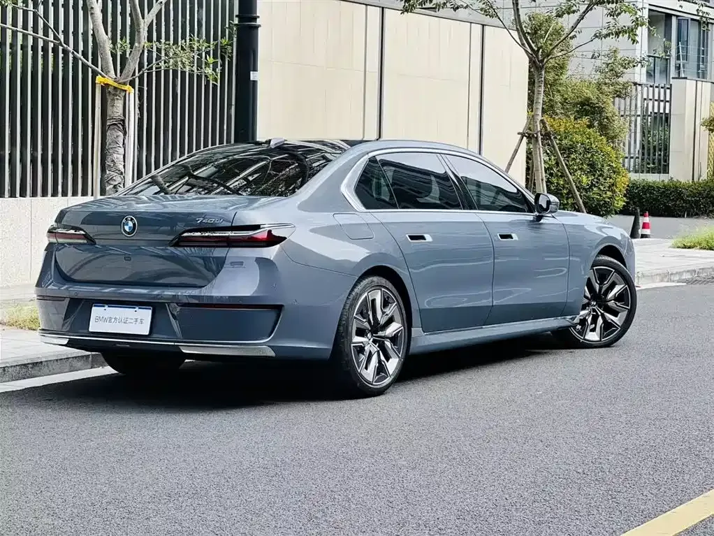 BMW 7 Series 2025 из CN, фото 3