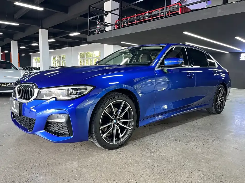 BMW 3 Series — фото 1