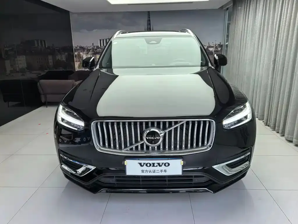 Volvo XC90 — фото 2