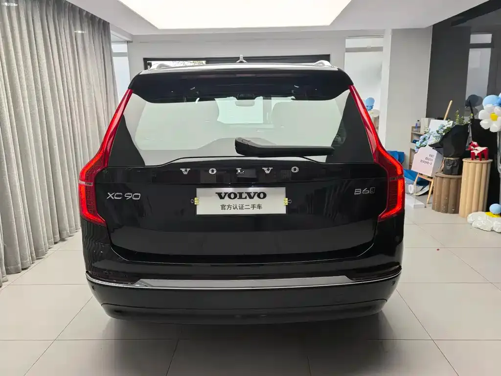 Volvo XC90 — фото 6