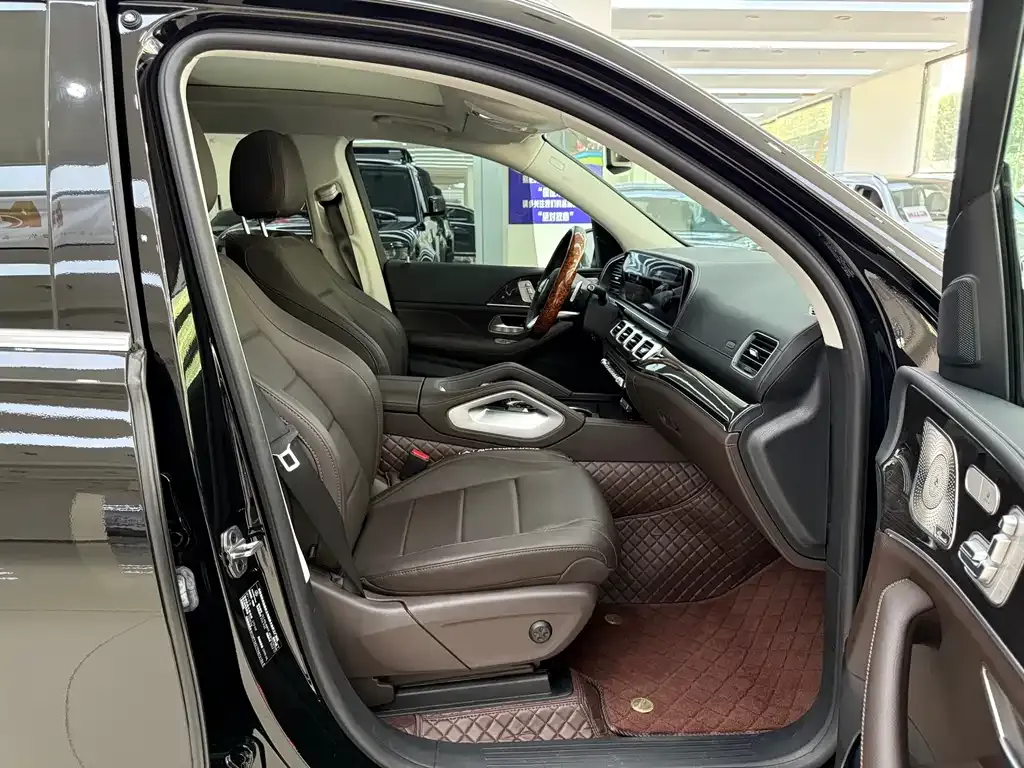 Mercedes-Benz GLS 2023 из CN, фото 9