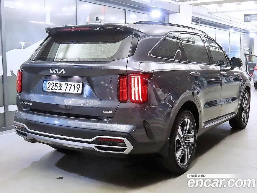 Kia Sorento — фото 5