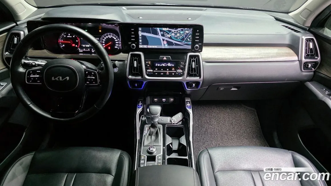Kia Sorento — фото 7