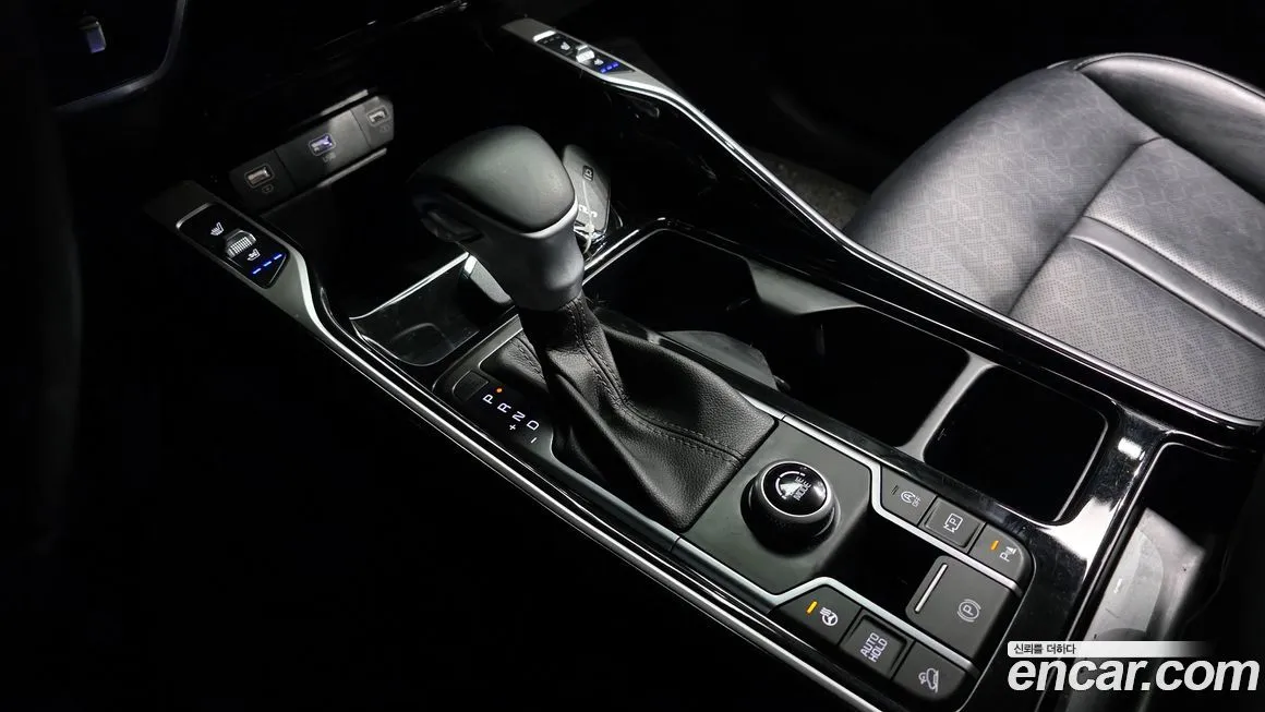 Kia Sorento — фото 9