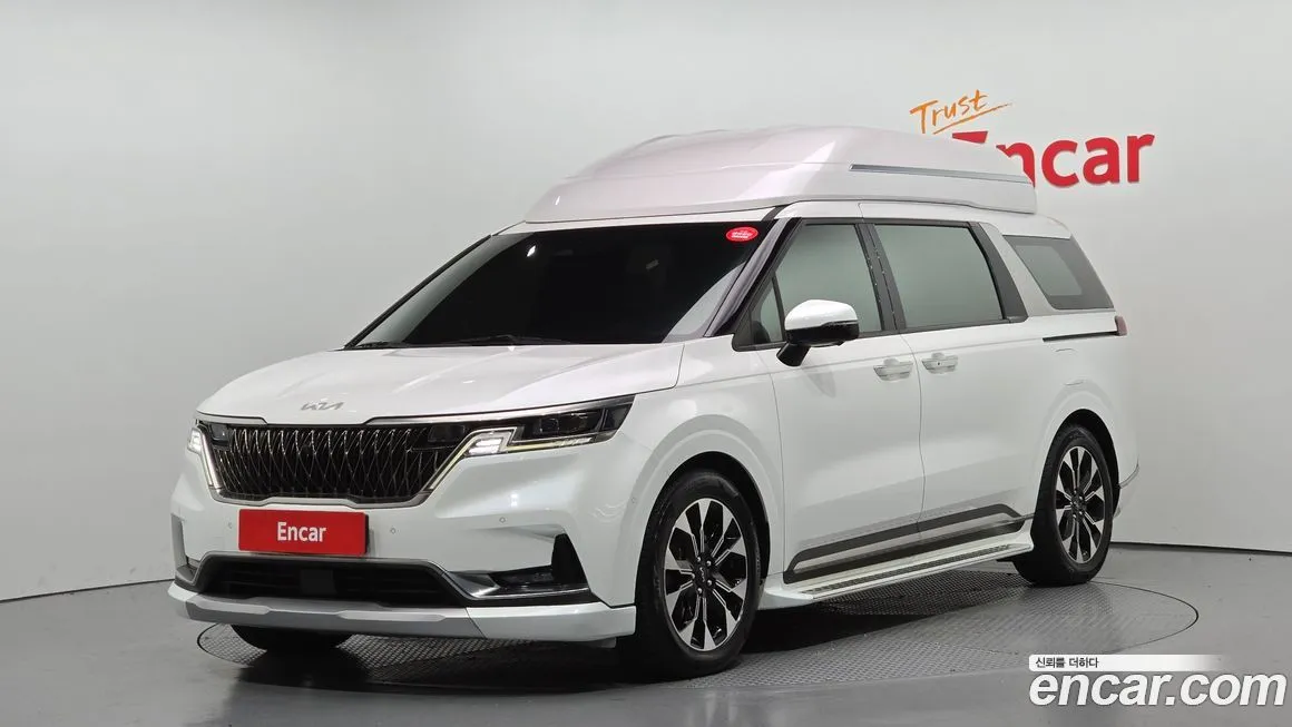 Kia Carnival — фото 1