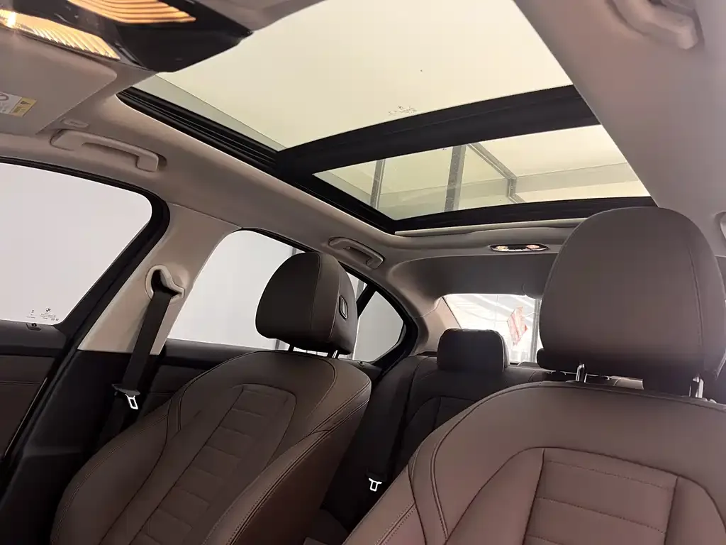 BMW 3 Series 2021 из CN, фото 4