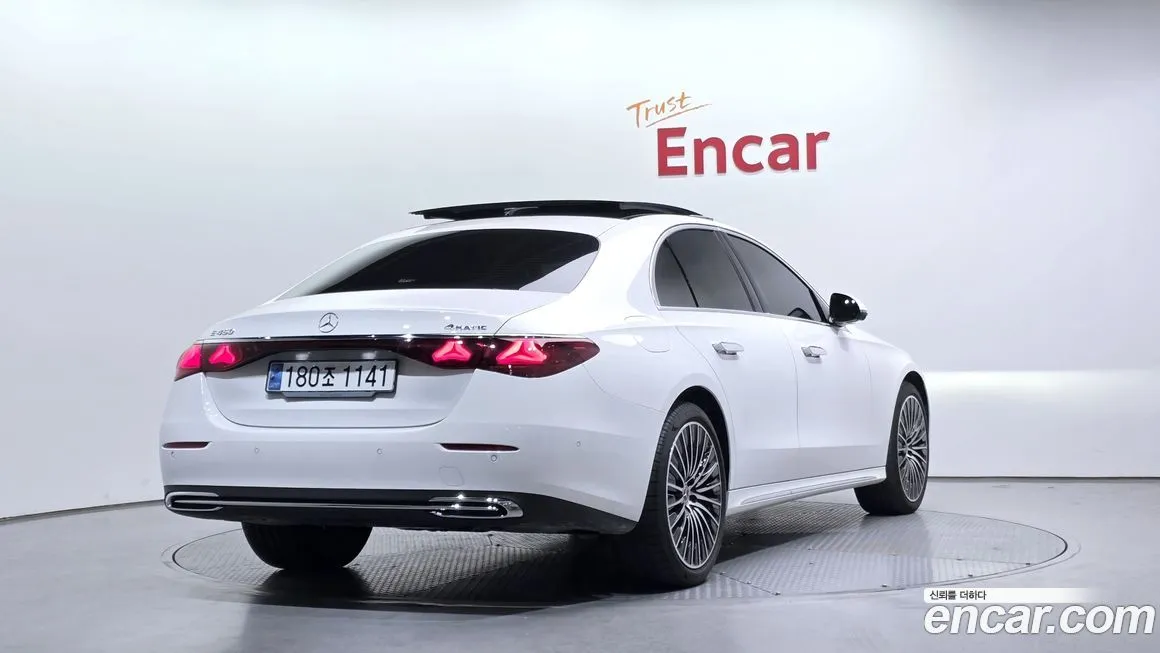 Mercedes-Benz E-Class 2024 из KR, фото 2