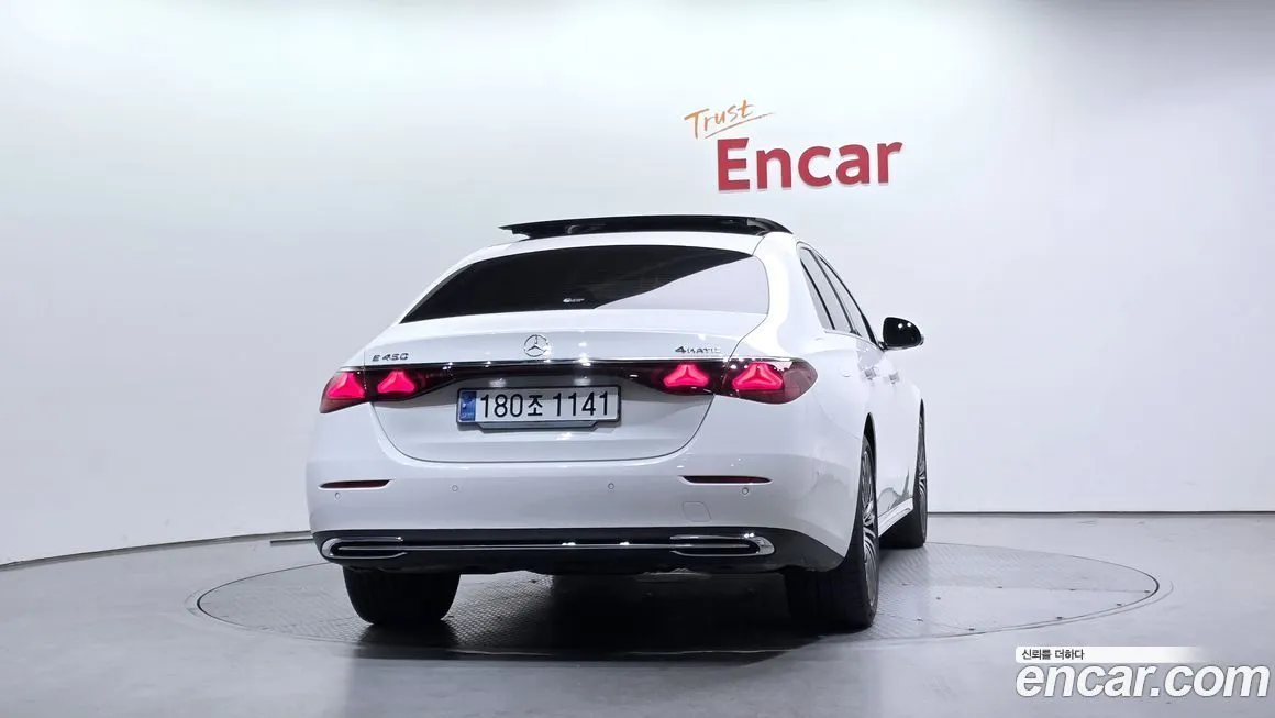 Mercedes-Benz E-Class 2024 из KR, фото 4