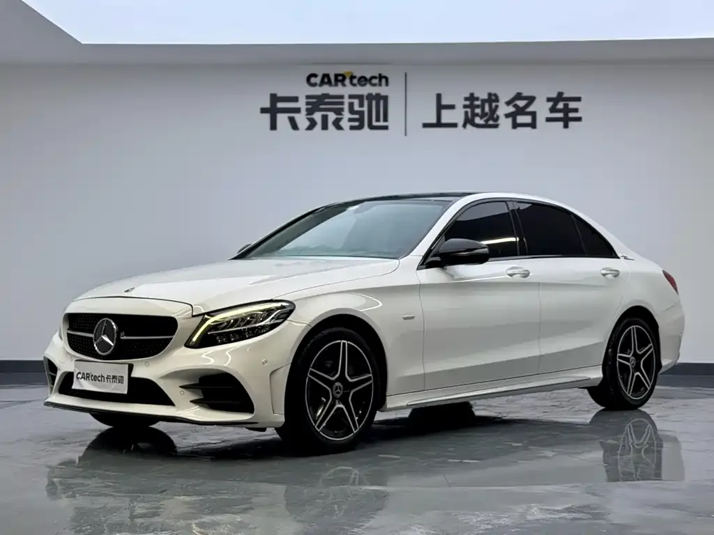 Mercedes-Benz C-Class — фото 1