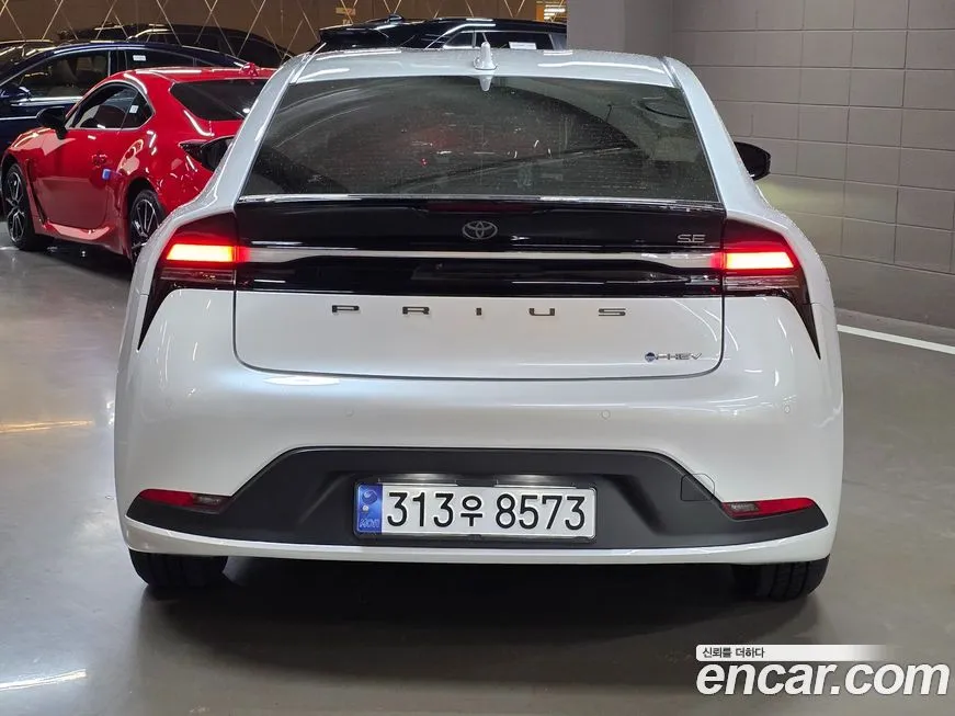 Toyota Prius 2024 из KR, фото 4